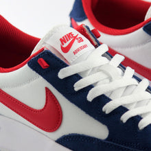 Cargar imagen en el visor de la galería, NIKE SB ADVERSARY PRM