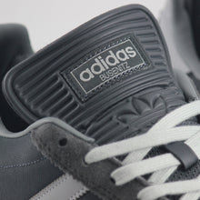 Cargar imagen en el visor de la galería, ADIDAS BUSENITZ PRO