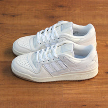 Cargar imagen en el visor de la galería, ADIDAS FORUM 84 LOW ADV