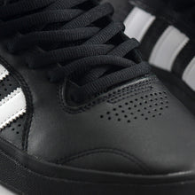 Cargar imagen en el visor de la galería, ADIDAS TYSHAWN