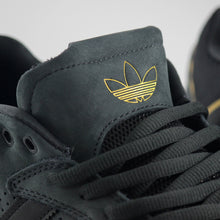 Cargar imagen en el visor de la galería, ADIDAS TYSHAWN