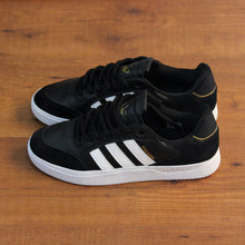 Cargar imagen en el visor de la galería, ADIDAS TYSHAWN LOW