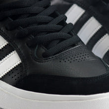 Cargar imagen en el visor de la galería, ADIDAS TYSHAWN LOW