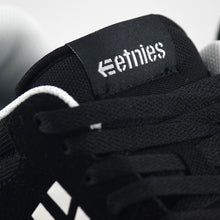 Cargar imagen en el visor de la galería, ETNIES MARANA