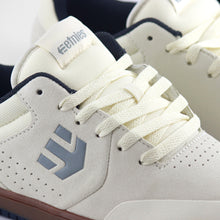 Cargar imagen en el visor de la galería, ETNIES MARANA