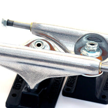 Cargar imagen en el visor de la galería, INDEPENDENT Stage 11 Hollow Black and White 144'