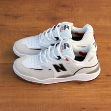 Cargar imagen en el visor de la galería, NEW BALANCE NUMERIC NM1010 TIAGO