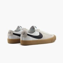 Cargar imagen en el visor de la galería, NIKE SB BLAZER LOW PRO GT