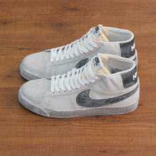 Cargar imagen en el visor de la galería, NIKE SB BLAZER MID PRM