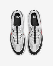 Cargar imagen en el visor de la galería, NIKE SB NYJAH FREE 2