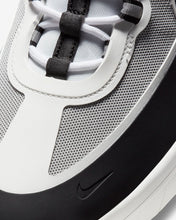 Cargar imagen en el visor de la galería, NIKE SB NYJAH FREE 2