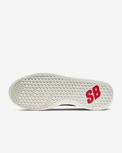 Cargar imagen en el visor de la galería, NIKE SB NYJAH FREE 2