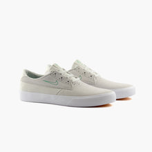 Cargar imagen en el visor de la galería, NIKE SB SHANE