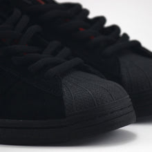 Cargar imagen en el visor de la galería, ADIDAS SUPERSTAR ADV - THRASHER