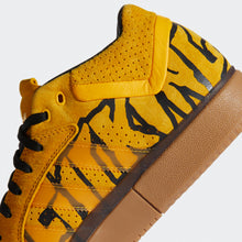 Cargar imagen en el visor de la galería, ADIDAS TYSHAWN - FUCKING AWESOME