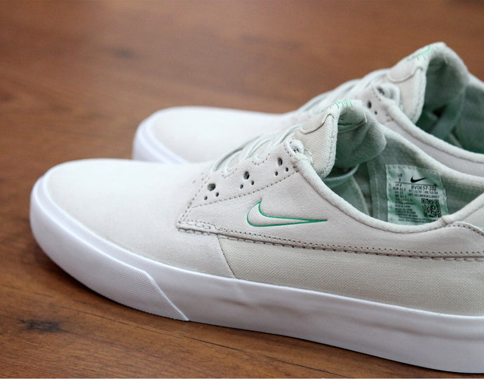 NIKE SB SHANE