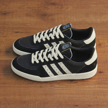 Cargar imagen en el visor de la galería, ADIDAS GLENBURN - THRASHER - AFA
