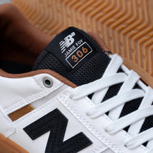 Cargar imagen en el visor de la galería, NEW BALANCE NUMERIC NM306 TOS
