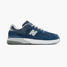Cargar imagen en el visor de la galería, NEW BALANCE NUMERIC NM933 LNV
