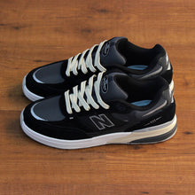 Cargar imagen en el visor de la galería, NEW BALANCE NUMERIC NM933 BNT REYNOLDS
