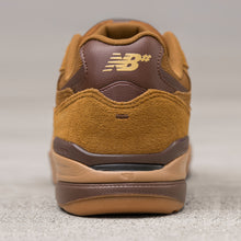 Cargar imagen en el visor de la galería, NEW BALANCE NUMERIC NM933 LRO
