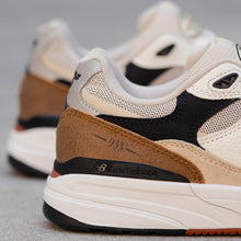 Cargar imagen en el visor de la galería, NEW BALANCE NUMERIC NM933 ONE
