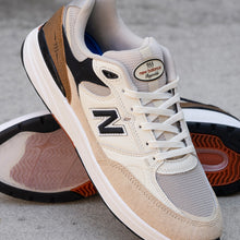 Cargar imagen en el visor de la galería, NEW BALANCE NUMERIC NM933 ONE
