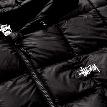 Cargar imagen en el visor de la galería, STÜSSY Midweight Hooded Puffer
