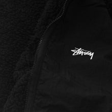 Cargar imagen en el visor de la galería, STÜSSY Sherpa  Reversible Jacket
