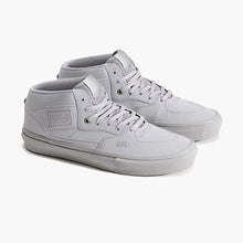 Cargar imagen en el visor de la galería, VANS SKATE HALF CAB - ATIBA

