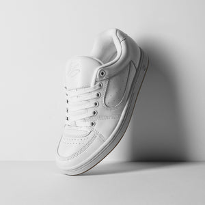 éS ACCEL